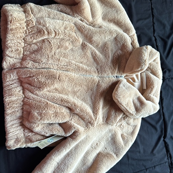 No Boundaries Other - No Boundaries Faux Fur Bomber Jacket